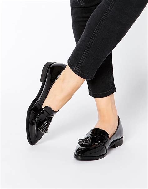 women's loafer flats.